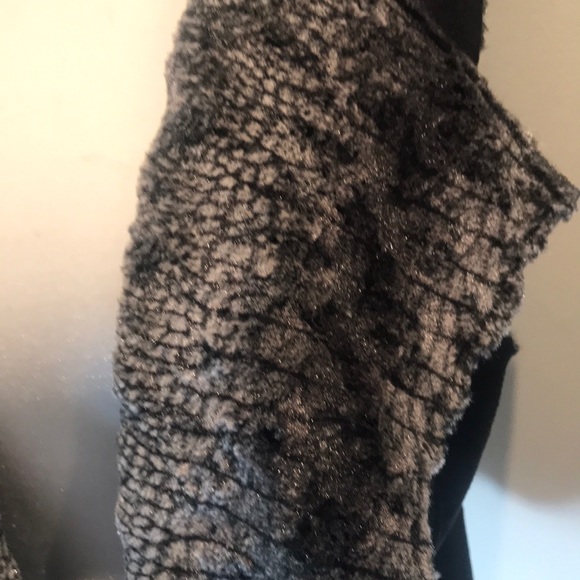 “FAUX FUR/SUEDE”  Reversible Ladies Vest . - Picture 5 of 12